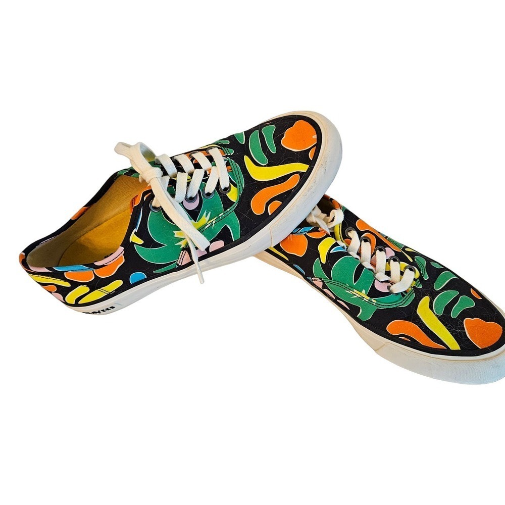 Men's Seavees Size 8.5